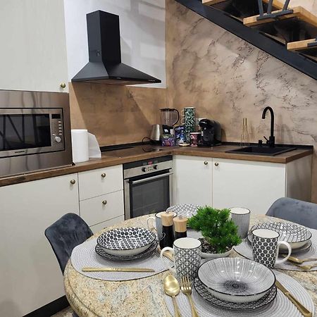 Sika Palladium Garden & Spa Central Apartment Arad Zewnętrze zdjęcie